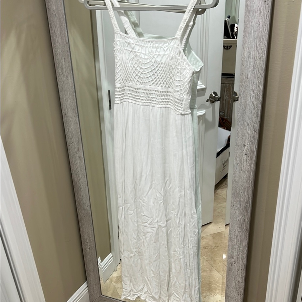 Sincerely Jules White Sleeveless Maxi Dress